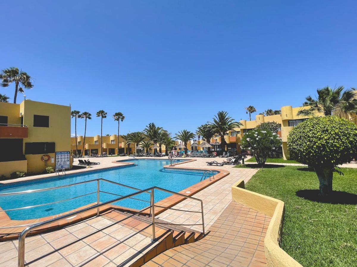 Seaside Apartment Corralejo : A Cozy Holiday Home In A Peaceful Well Located Green Complex المظهر الخارجي الصورة