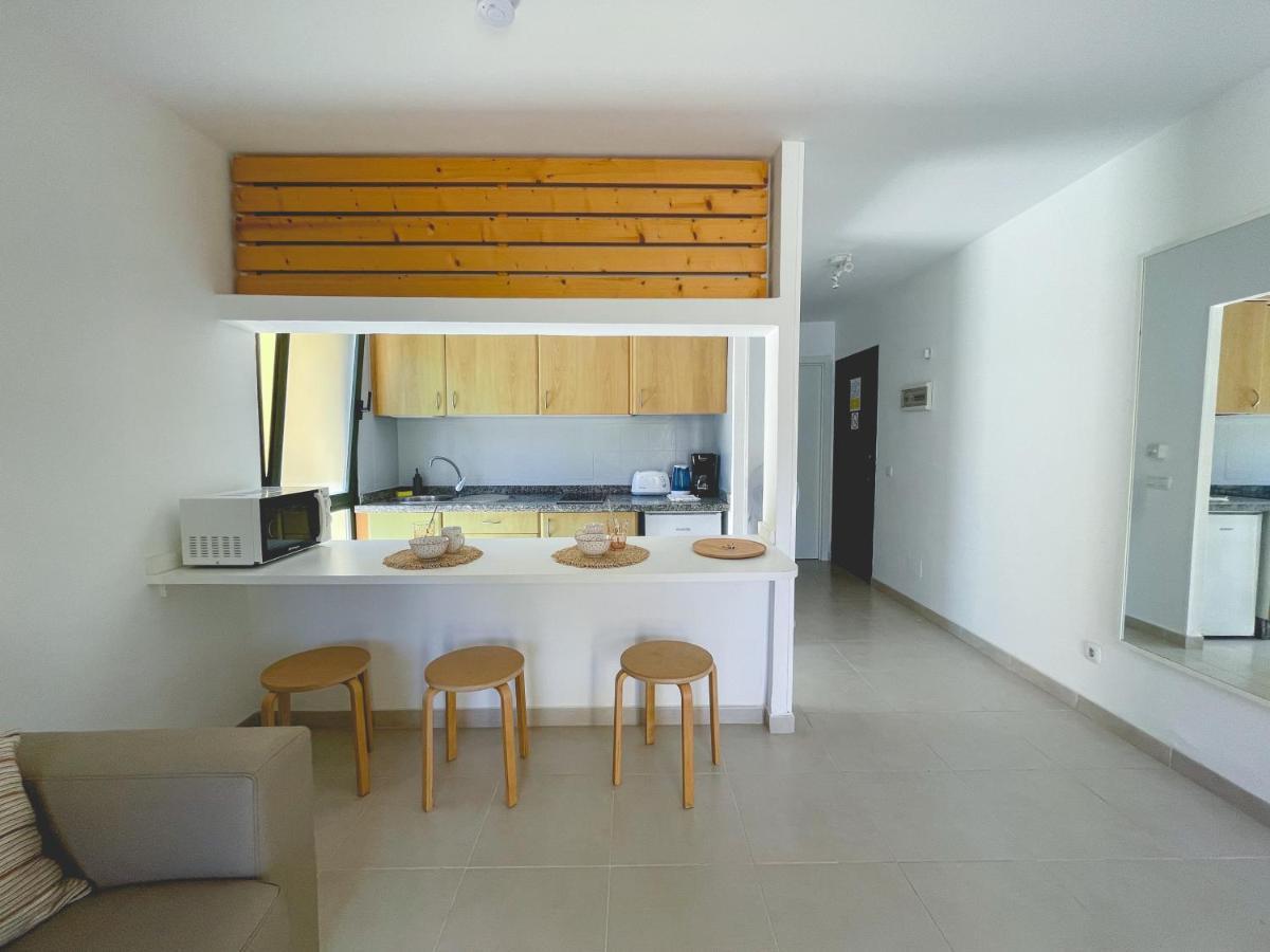 Seaside Apartment Corralejo : A Cozy Holiday Home In A Peaceful Well Located Green Complex المظهر الخارجي الصورة